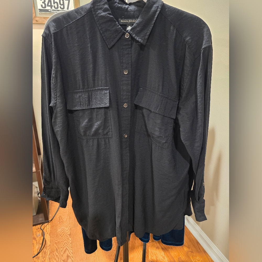 Banana Republic Factory Black Shirt